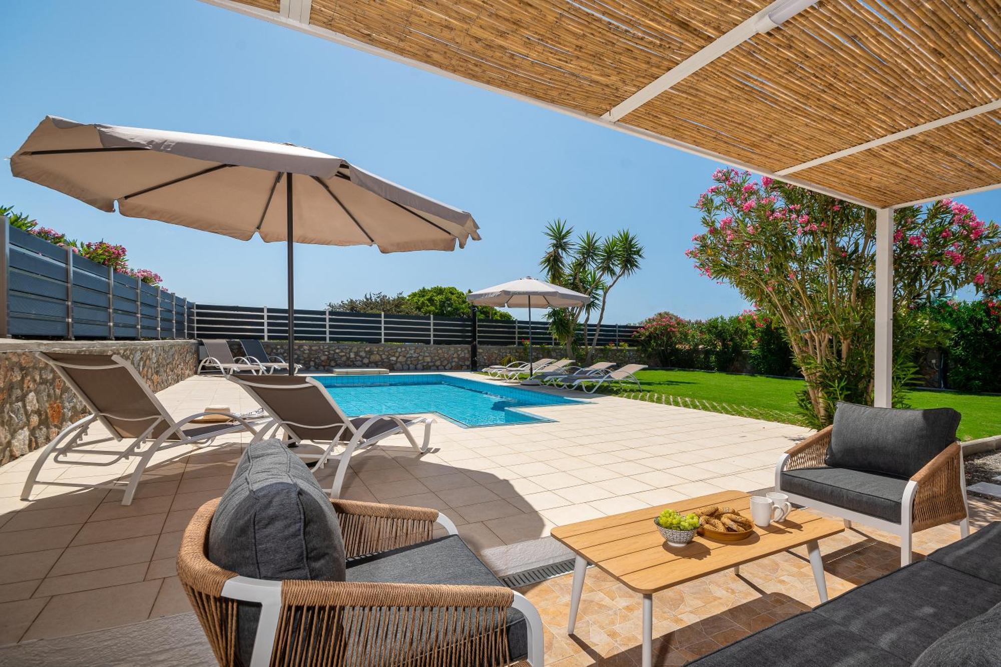 Villa Mariani II - In Lothiarika, Newly Renovated June 2024, Private Pool, Lindos 10 Min, Beach 120M Lardos Buitenkant foto