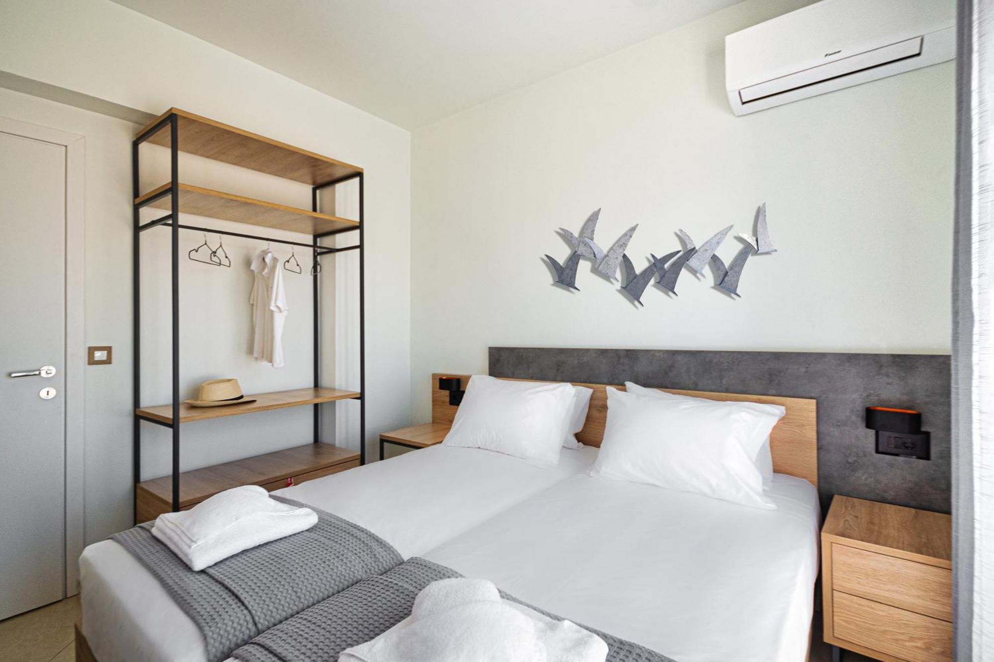 Villa Mariani II - In Lothiarika, Newly Renovated June 2024, Private Pool, Lindos 10 Min, Beach 120M Lardos Buitenkant foto